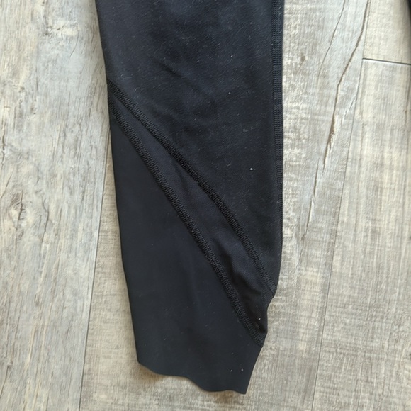 Lululemon Scalloped Hem High Rise Tight - Picture 3 of 4